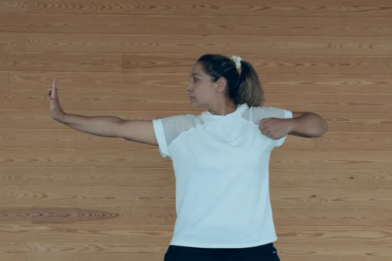 Qigong ve Tai Chi dersi, Uzm. Fzt. Başak Acar, Katsu Ankara, Çayyolu.